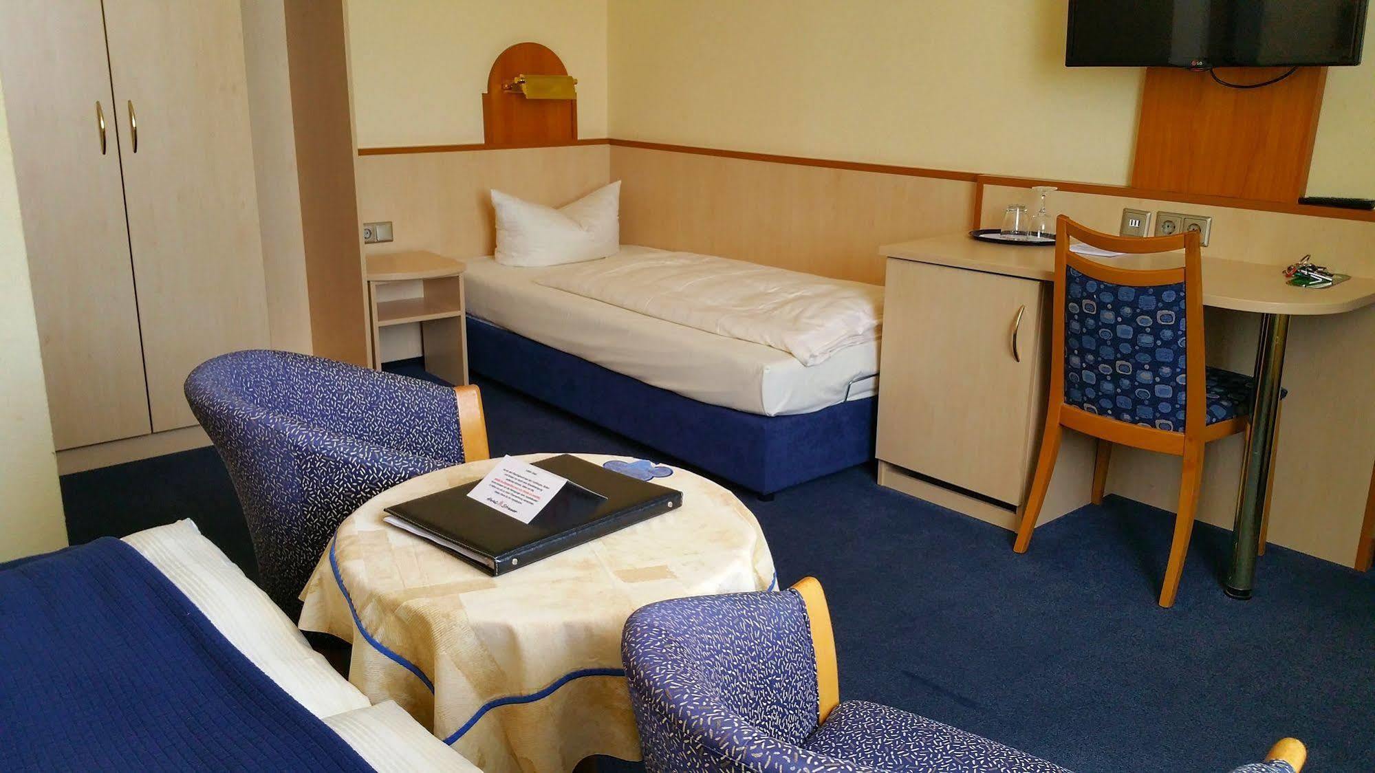 City Partner Hotel Strauss Вюрцбург Экстерьер фото